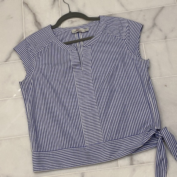 NWOT SIZE 4 Vineyard Vines Tops Vineyard Vines Grier Side Tie Top - Picture 2 of 2